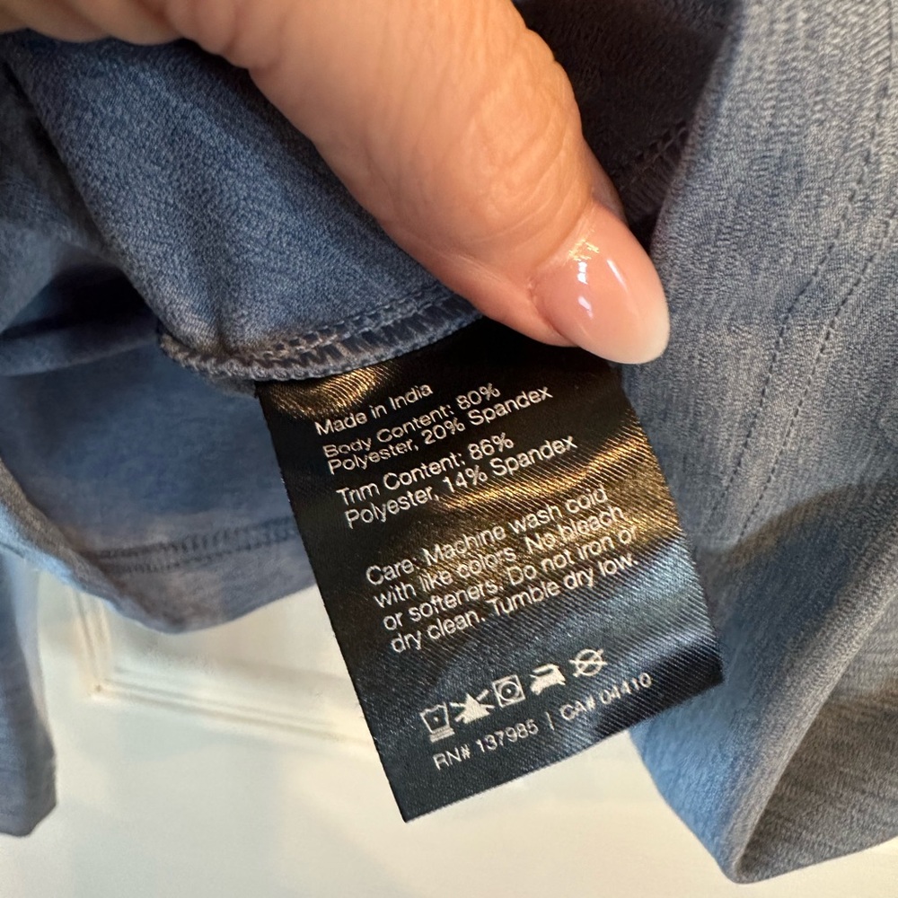 Light Blue/Indigo Irideon Long Sleeve Athletic Top. Mid weight. Like new - Picture 7 of 7